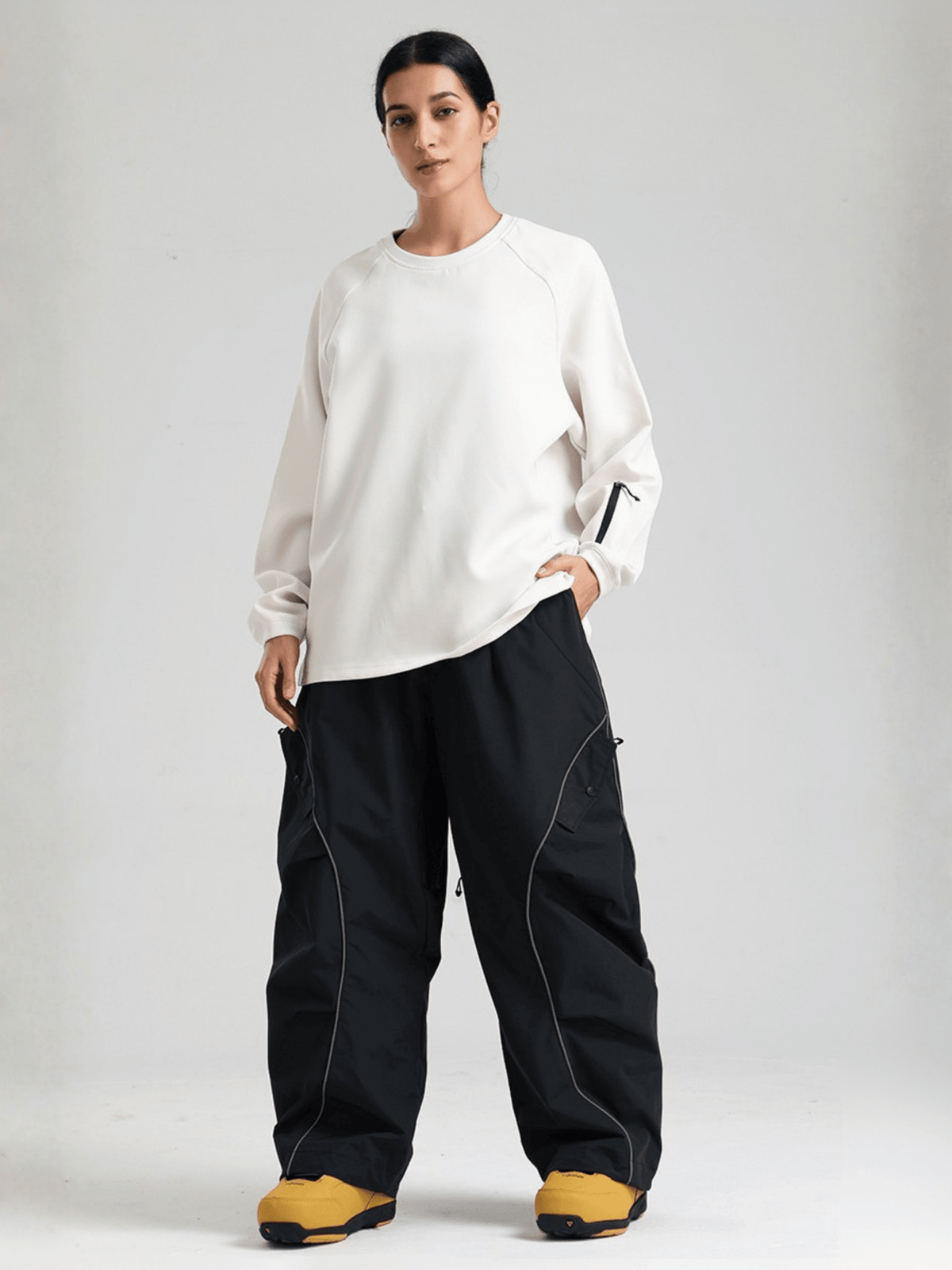 Gsou Snow Reflective Trim Baggy Cargo Snow Pants - Unisex