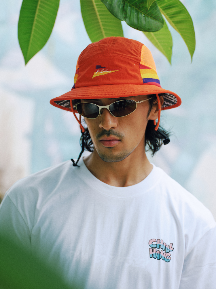 CHILLHANG Rainbow Panel Bucket Hat