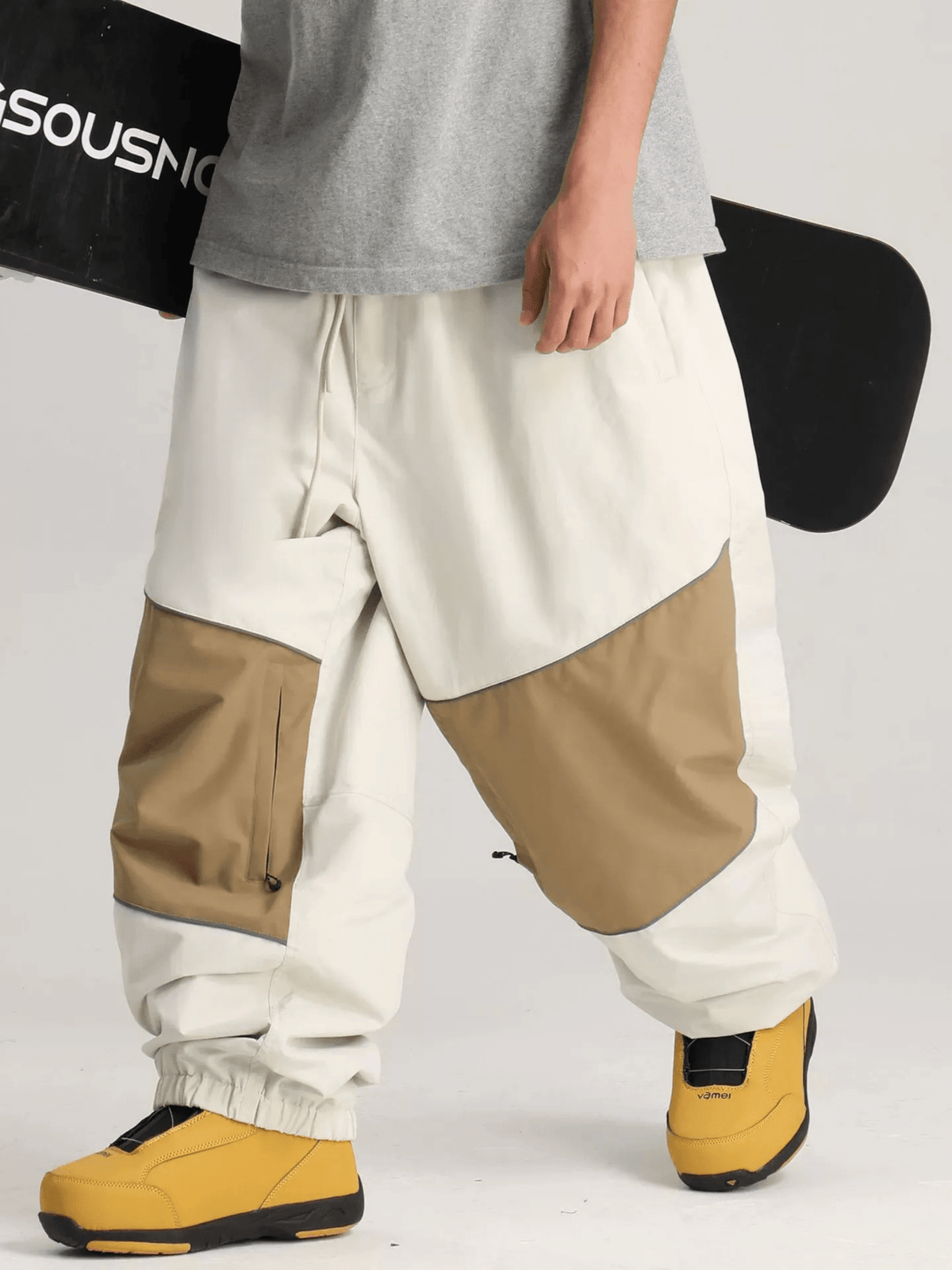 Gsou Snow Contrast Panel Baggy Snow Pants - Unisex